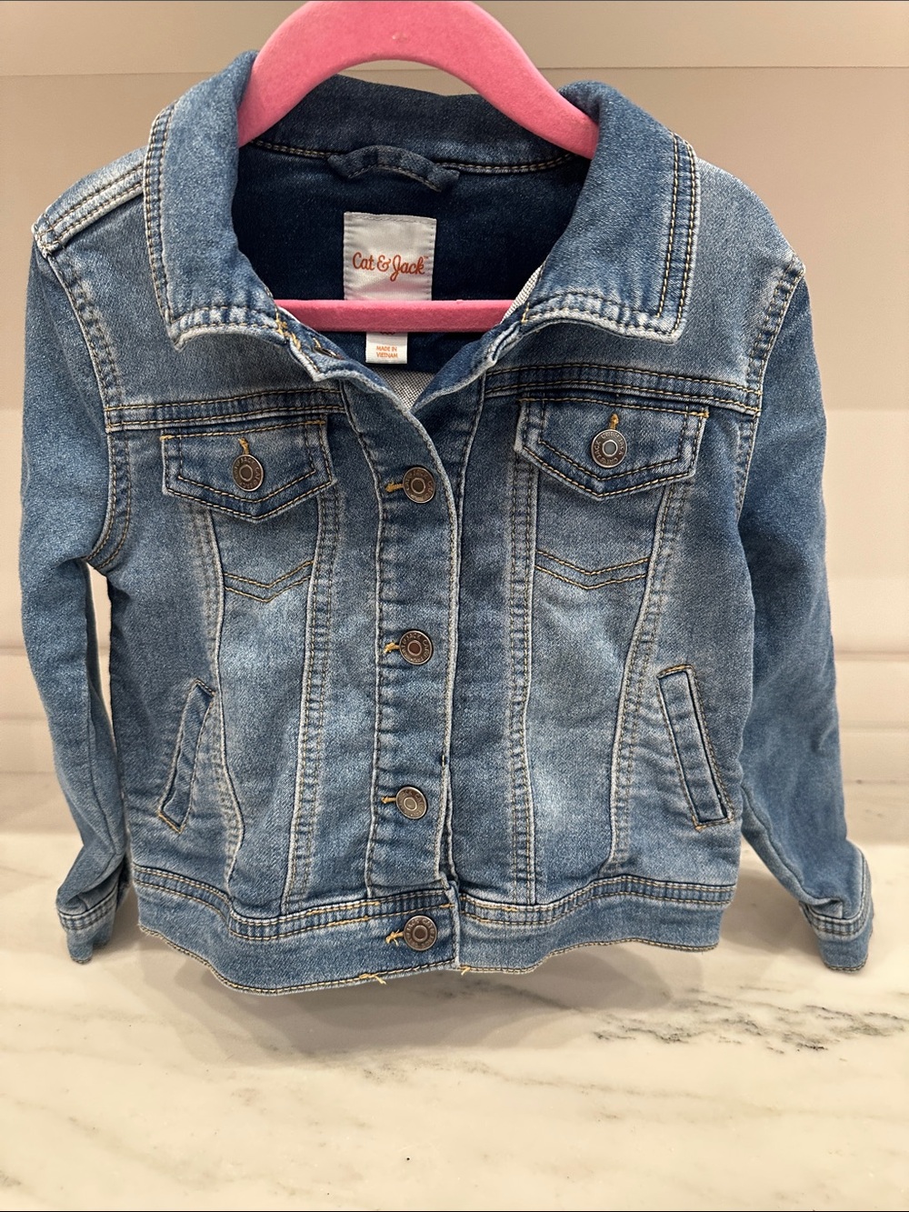 Cat & Jack size 4T Girls' Light Blue Denim Jacket Classic Button-Up. Like new